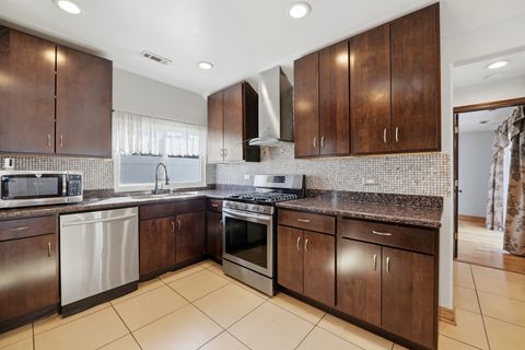 Tiny photo for 4115 Denley Avenue, Schiller Park, IL 60176 (MLS # 12599759)