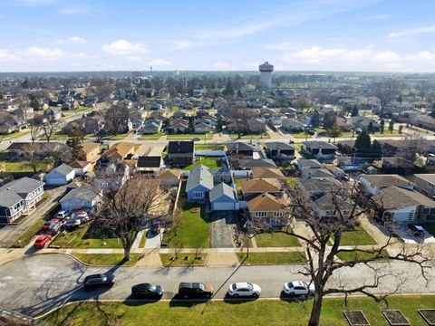 Tiny photo for 4115 Denley Avenue, Schiller Park, IL 60176 (MLS # 12599759)