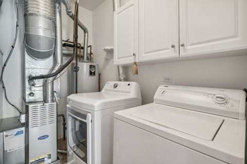 Tiny photo for 325 Sundown Court #B, Wauconda, IL 60084 (MLS # 12497638)