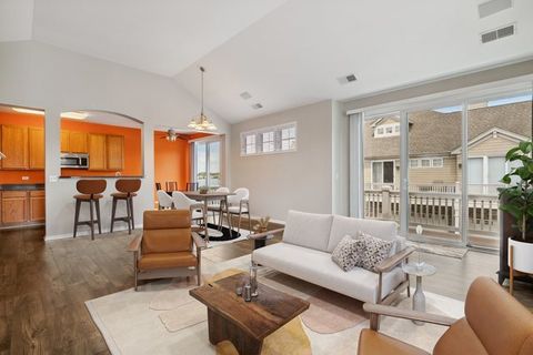 Tiny photo for 325 Sundown Court #B, Wauconda, IL 60084 (MLS # 12497638)