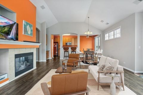 Tiny photo for 325 Sundown Court #B, Wauconda, IL 60084 (MLS # 12497638)