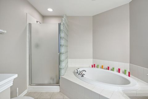 Tiny photo for 325 Sundown Court #B, Wauconda, IL 60084 (MLS # 12497638)