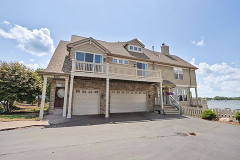325 Sundown Court B Wauconda IL 60084