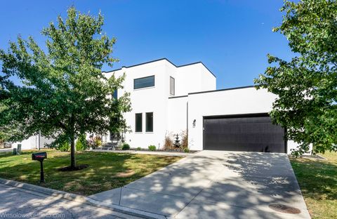 Tiny photo for 3112 Cara Lane, Oak Brook, IL 60523 (MLS # 12481698)