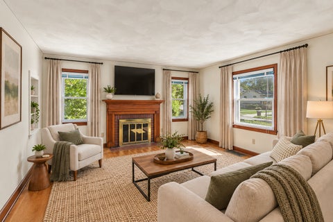 Tiny photo for 312 E Washington Street, Urbana, IL 61801 (MLS # 12765158)