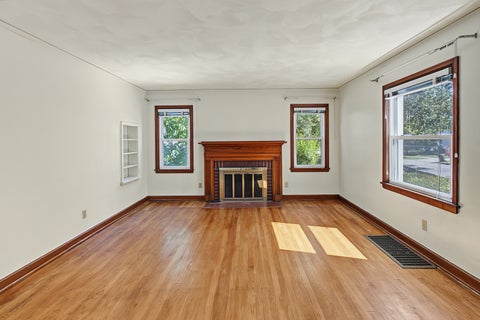 Tiny photo for 312 E Washington Street, Urbana, IL 61801 (MLS # 12765158)