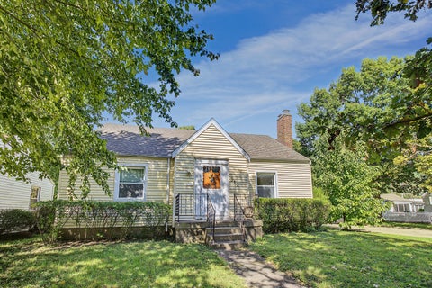 Photo of 312 E Washington Street, Urbana, IL 61801 (MLS # 12765158)