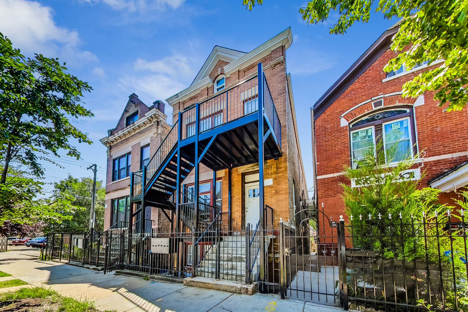 2821 W 25th Street