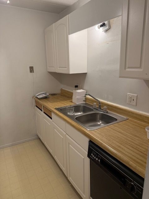 Tiny photo for 266 Shorewood Drive #1D, Glendale Heights, IL 60139 (MLS # 12440292)