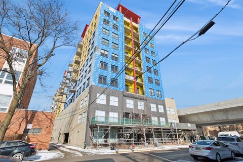 1122 W Catalpa Avenue 1016 Chicago IL 60640