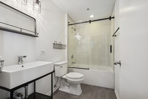 Tiny photo for 1122 W Catalpa Avenue #1016, Chicago, IL 60640 (MLS # 12553226)