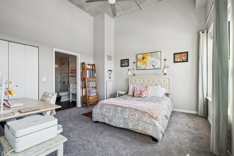 Tiny photo for 1122 W Catalpa Avenue #1016, Chicago, IL 60640 (MLS # 12553226)