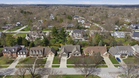 Tiny photo for 320 Oakwood Court, Wheaton, IL 60189 (MLS # 12587631)