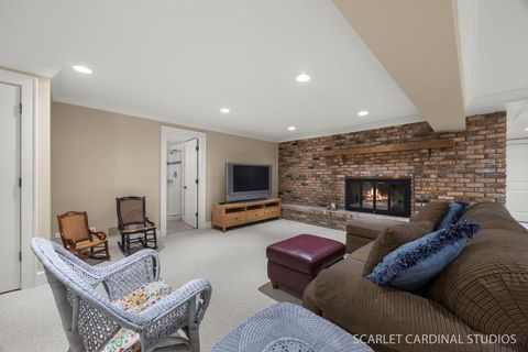 Tiny photo for 320 Oakwood Court, Wheaton, IL 60189 (MLS # 12587631)