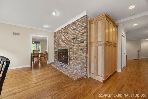 Tiny photo for 320 Oakwood Court, Wheaton, IL 60189 (MLS # 12587631)