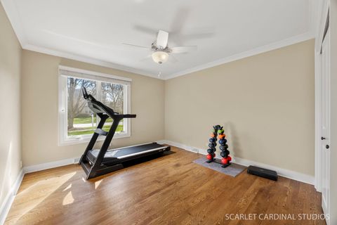 Tiny photo for 320 Oakwood Court, Wheaton, IL 60189 (MLS # 12587631)