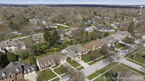 Tiny photo for 320 Oakwood Court, Wheaton, IL 60189 (MLS # 12587631)