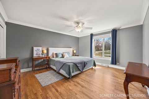 Tiny photo for 320 Oakwood Court, Wheaton, IL 60189 (MLS # 12587631)