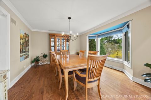 Tiny photo for 320 Oakwood Court, Wheaton, IL 60189 (MLS # 12587631)