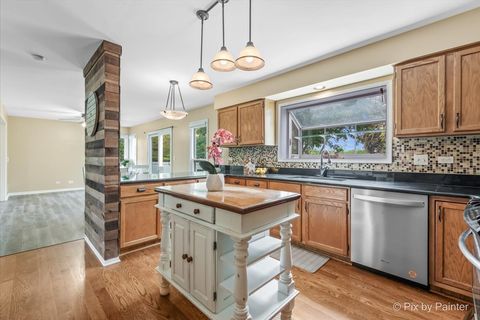 Tiny photo for 200 Ambria Drive, Mundelein, IL 60060 (MLS # 12393608)