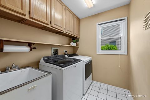Tiny photo for 200 Ambria Drive, Mundelein, IL 60060 (MLS # 12393608)