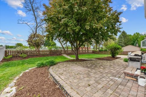 Tiny photo for 200 Ambria Drive, Mundelein, IL 60060 (MLS # 12393608)