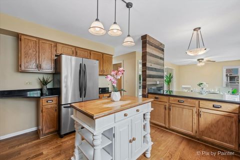 Tiny photo for 200 Ambria Drive, Mundelein, IL 60060 (MLS # 12393608)