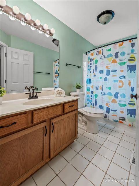 Tiny photo for 200 Ambria Drive, Mundelein, IL 60060 (MLS # 12393608)