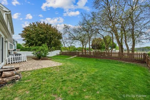 Tiny photo for 200 Ambria Drive, Mundelein, IL 60060 (MLS # 12393608)