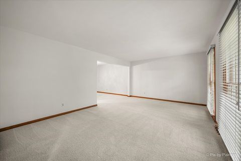 Tiny photo for 2318 Sudbury Lane, Geneva, IL 60134 (MLS # 12657172)