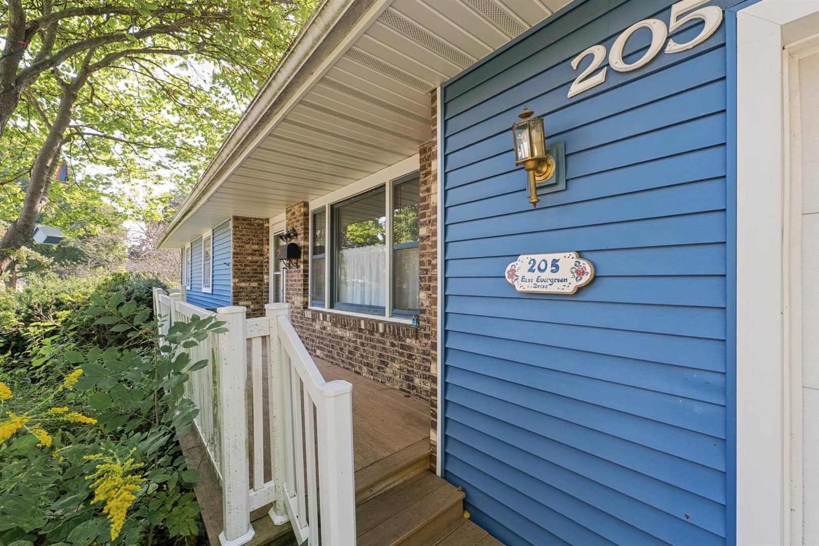 205 E Evergreen Drive