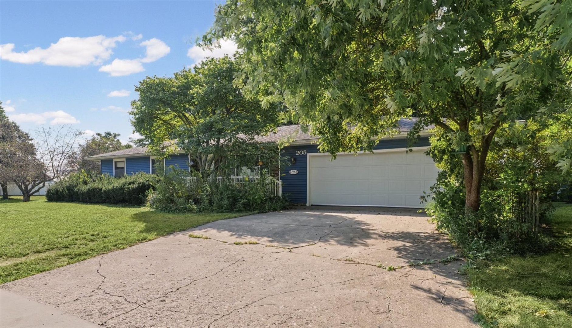 205 E Evergreen Drive