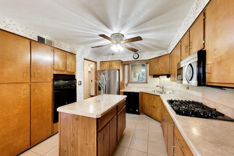 Tiny photo for 704 W Lonnquist Boulevard, Mount Prospect, IL 60056 (MLS # 12760040)