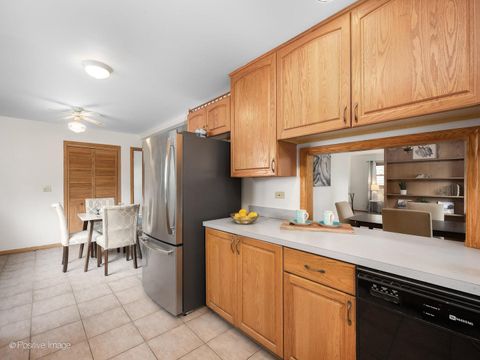 Tiny photo for 101 Bonnie Court, Thornton, IL 60476 (MLS # 12476399)