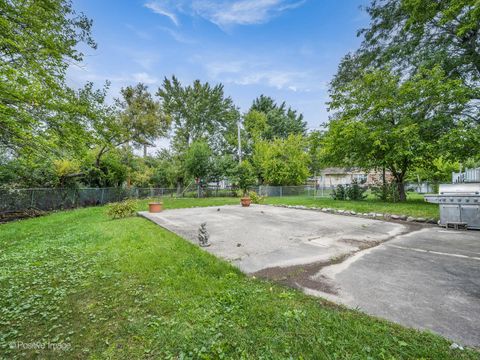 Tiny photo for 101 Bonnie Court, Thornton, IL 60476 (MLS # 12476399)