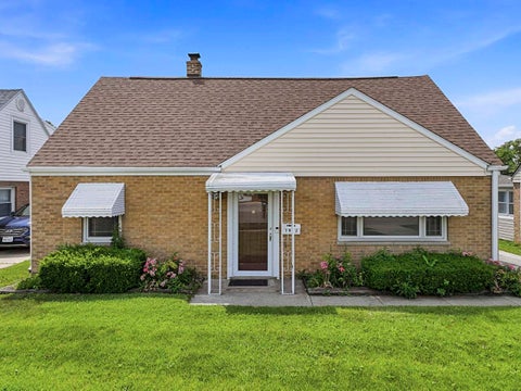Photo of 7922 N Waukegan Road, Niles, IL 60714 (MLS # 12700313)
