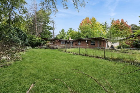 Photo of 9041 Maple Avenue, Burr Ridge, IL 60527 (MLS # 12751520)