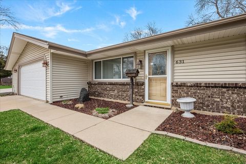 Tiny photo for 631 Venice Court, Schaumburg, IL 60193 (MLS # 12603851)