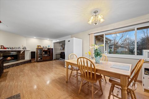 Tiny photo for 631 Venice Court, Schaumburg, IL 60193 (MLS # 12603851)