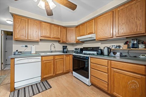 Tiny photo for 631 Venice Court, Schaumburg, IL 60193 (MLS # 12603851)