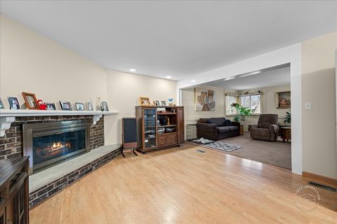 Tiny photo for 631 Venice Court, Schaumburg, IL 60193 (MLS # 12603851)