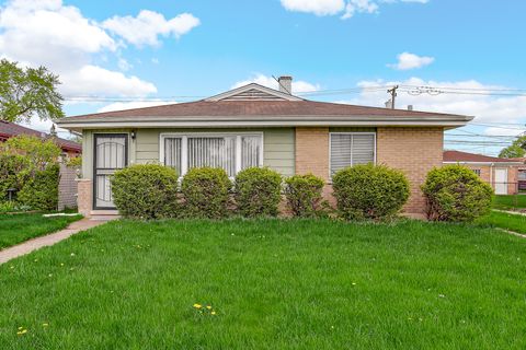 Photo of 1383 Greenbay Avenue, Calumet City, IL 60409 (MLS # 12480316)