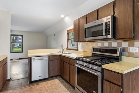 Tiny photo for 1539 Foxhill Road, Naperville, IL 60563 (MLS # 12702807)