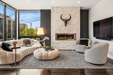 Tiny photo for 622 N Ashland Avenue #2, Chicago, IL 60622 (MLS # 12624022)