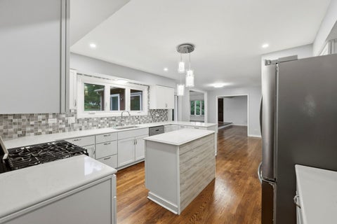 Tiny photo for 4 Auburn Lane, Barrington Hills, IL 60010 (MLS # 12773233)