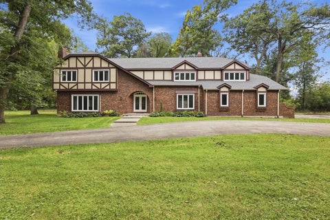 Tiny photo for 4 Auburn Lane, Barrington Hills, IL 60010 (MLS # 12773233)
