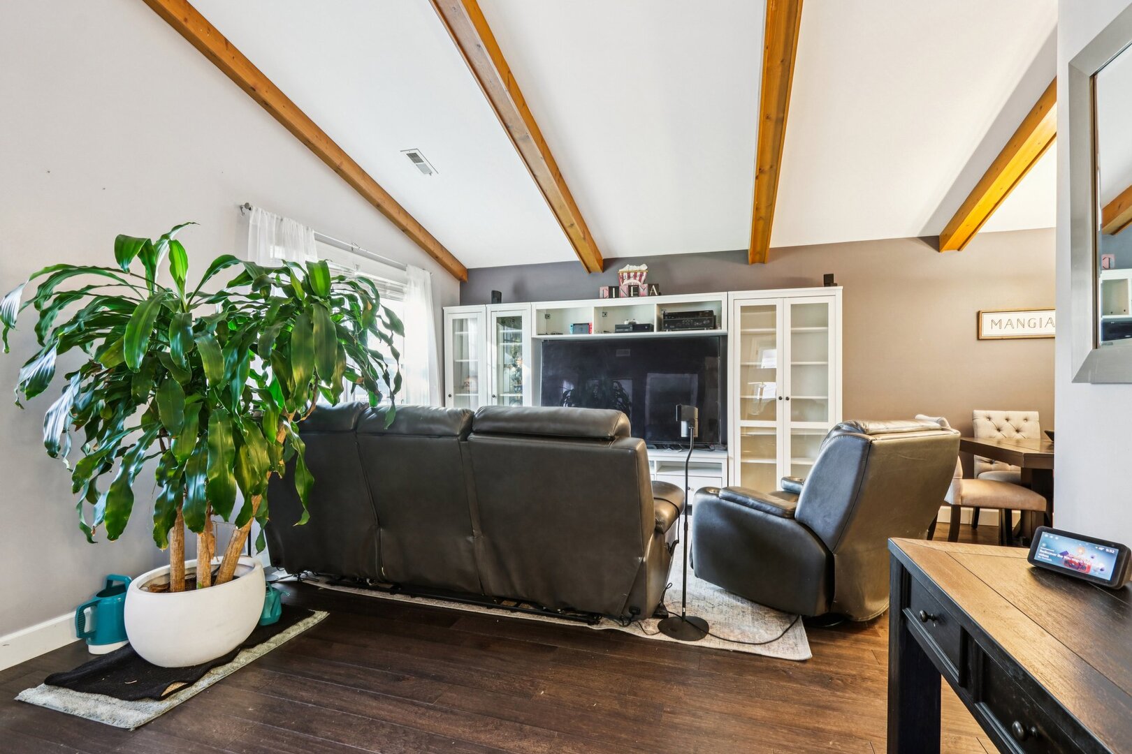 5120 Red Pine Avenue