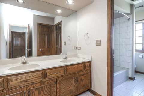 Tiny photo for Darien, IL 60561 (MLS # 12503436)