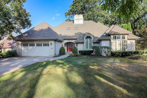 Tiny photo for Darien, IL 60561 (MLS # 12503436)