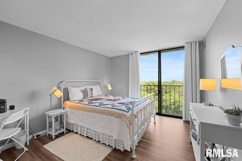 Tiny photo for 1800 7TH Street #10D, East Moline, IL 61244 (MLS # QC4269792)